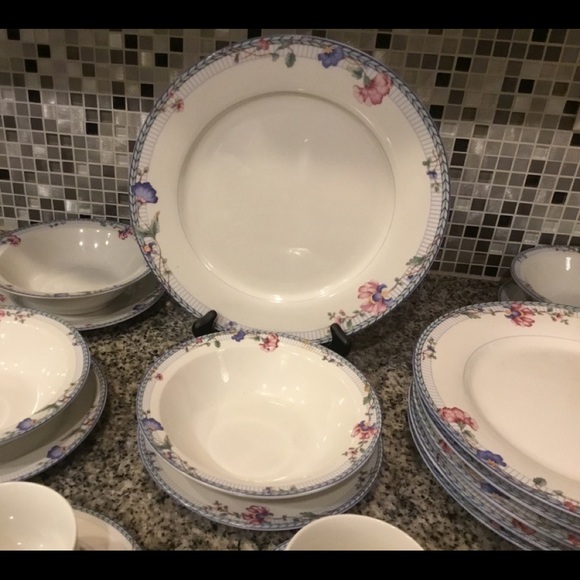 VINTAGE ONEIDA FINE PORCELAIN BLUE LATTICE 5 PIECE DINNERWARE TABLE FOR 6 - Picture 12 of 12